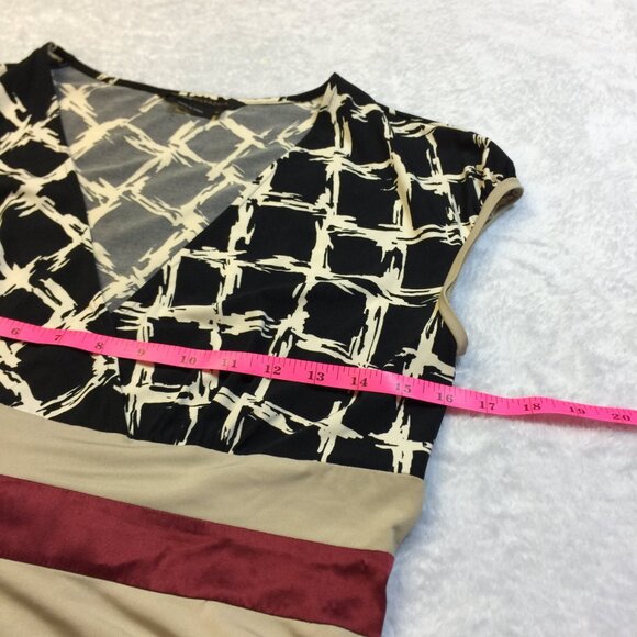 BCBGMaxAzria Faux Wrap A-line Dress Size S Womans Black Grid Cap Sleeve Stretch - Picture 8 of 14